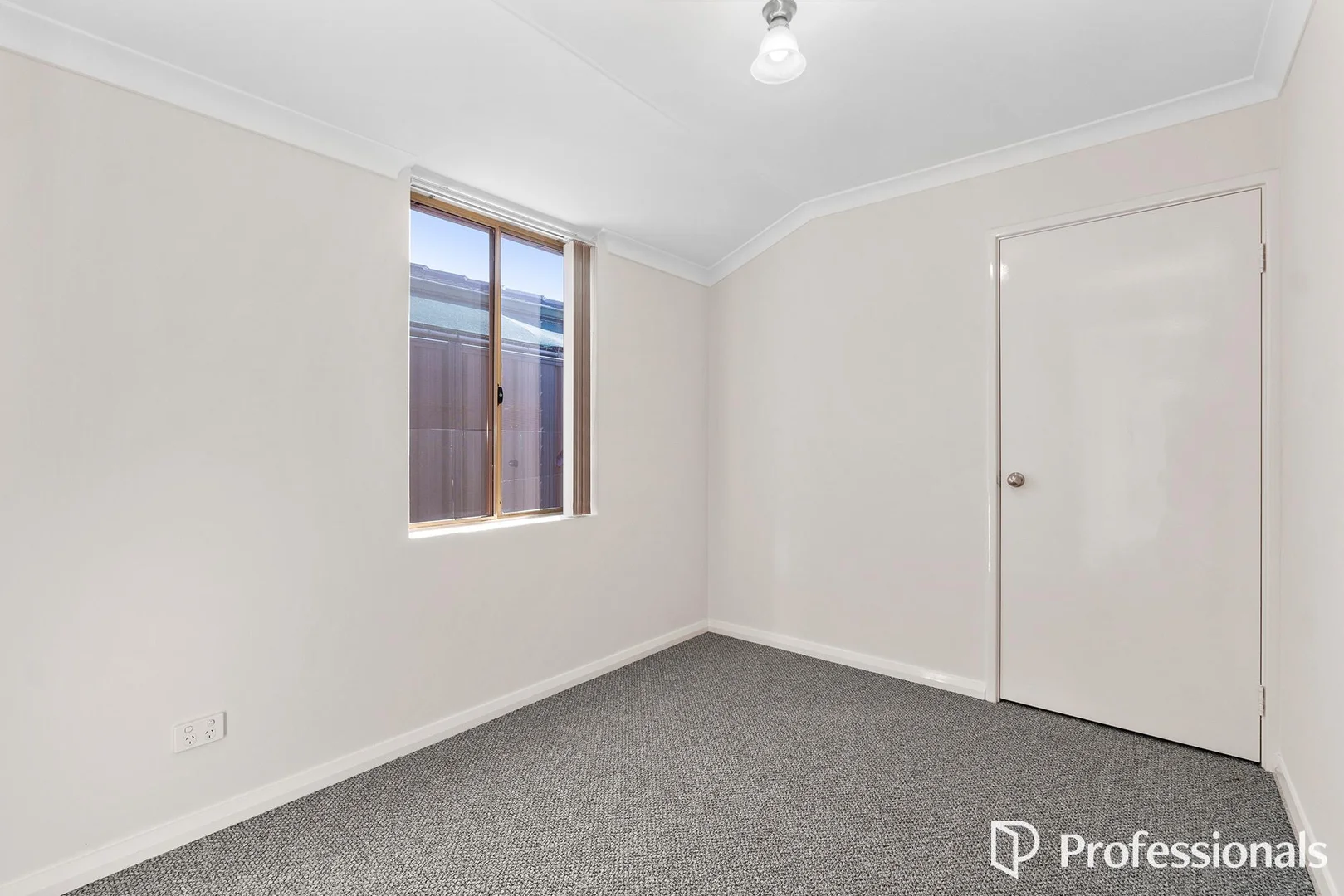 Additional image 47 of 142 Seville Drive, Seville Grove WA 6112