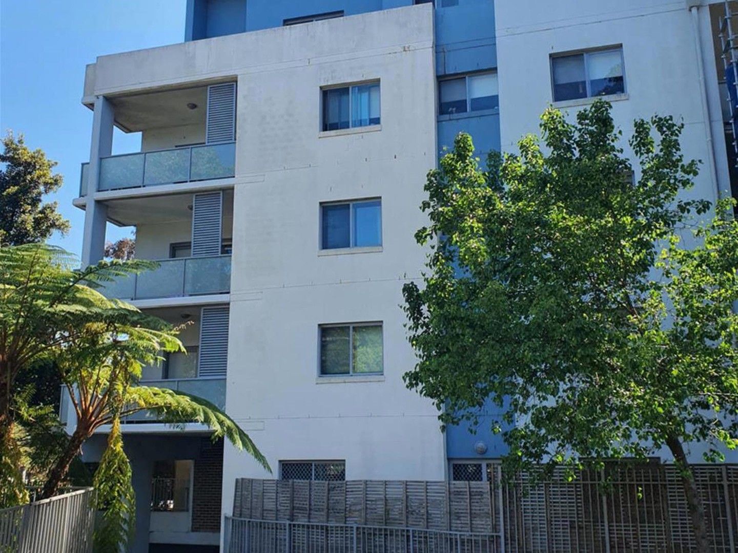 2 bedrooms Apartment / Unit / Flat in 10/1689-1691 Pacific Highway WAHROONGA NSW, 2076