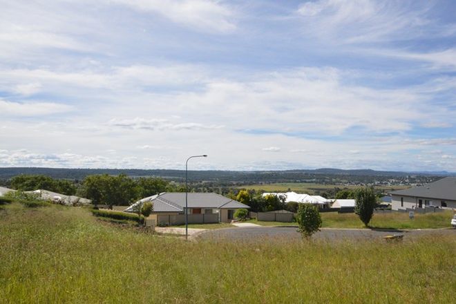 Picture of 7 Lookout Place, WARWICK QLD 4370