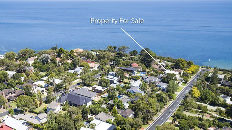 8 Canadian Bay Road, Mount Eliza VIC 3930, Image 0