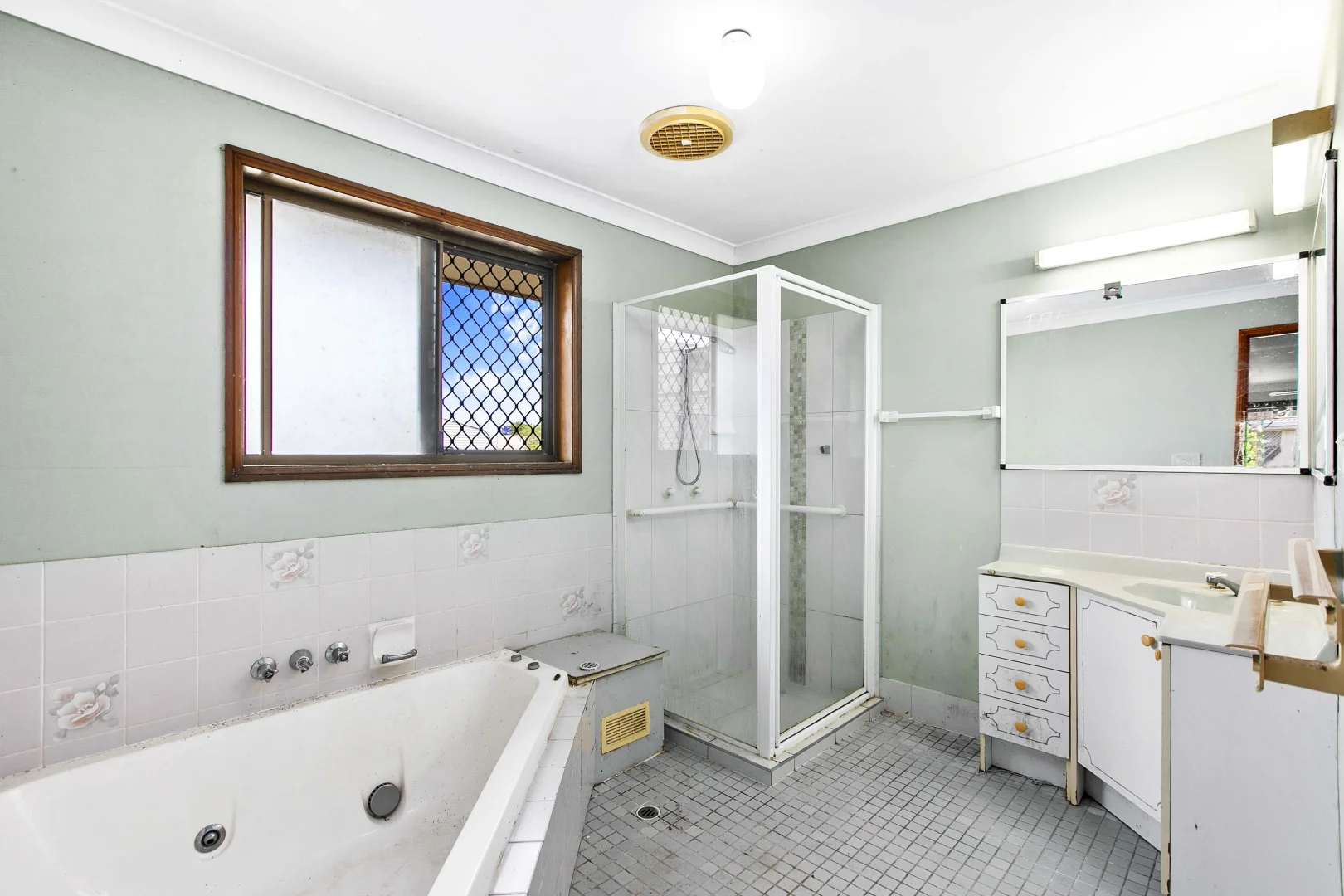 Additional image 15 of 24 Kululu Crescent, Scarness QLD 4655