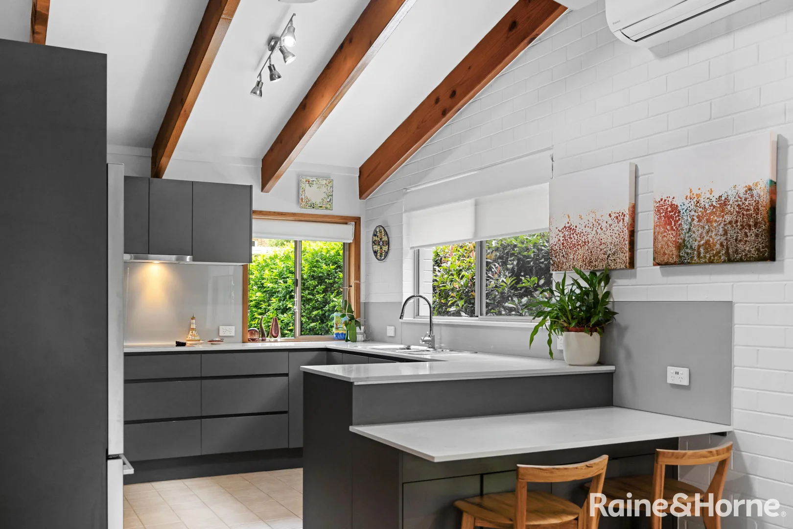 Additional image 9 of 2/27 Augusta Place, Mollymook Beach NSW 2539