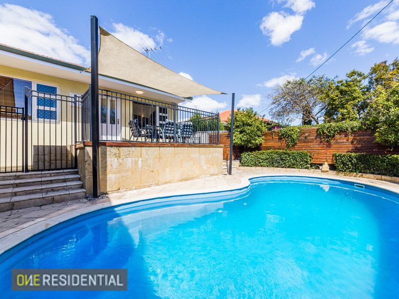 17 Luffingham Street, Melville WA 6156, Image 1