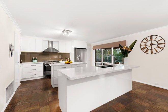 Picture of 11 Eskholme Rise, ST HELENA VIC 3088