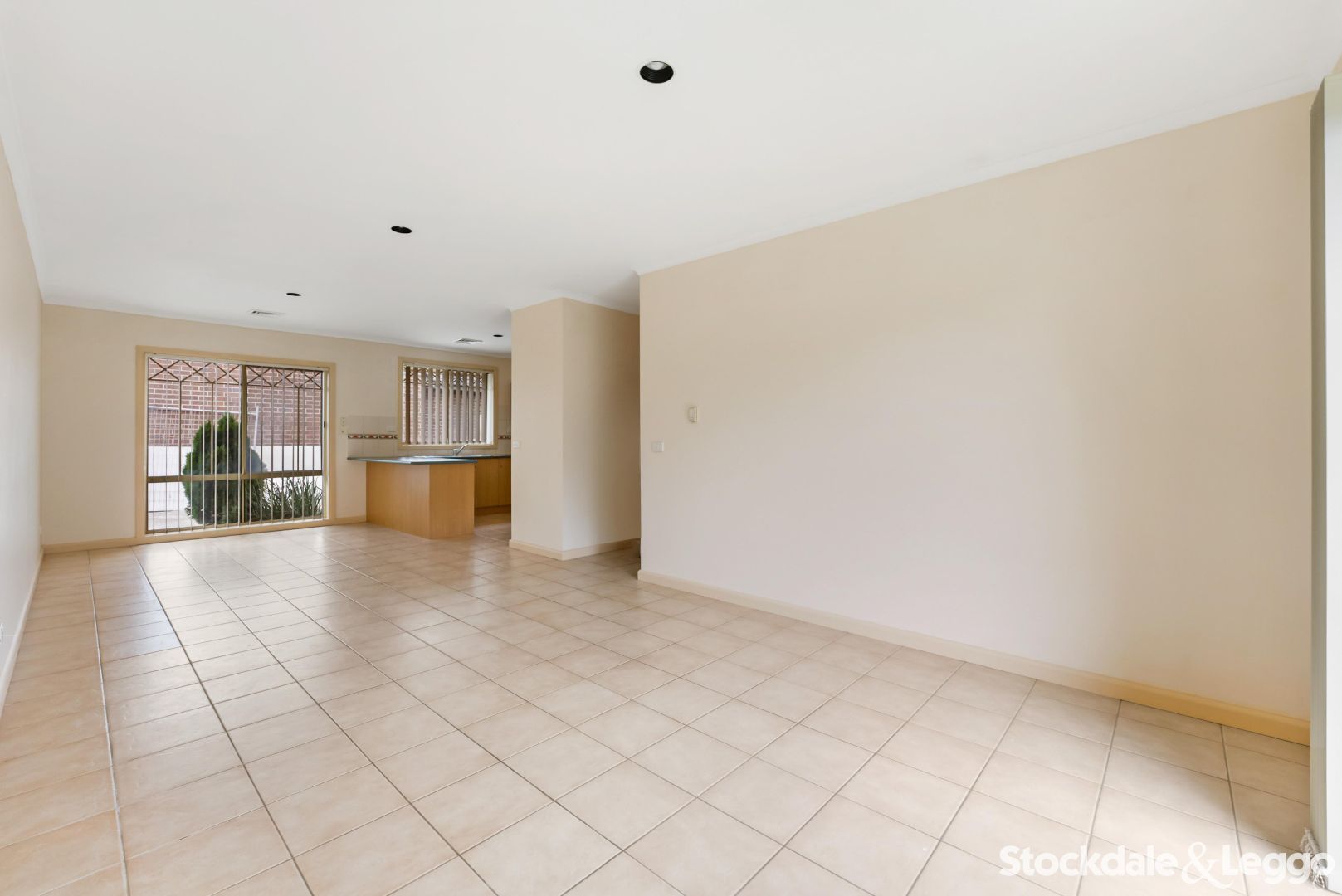 1/40 Banff Street, Reservoir VIC 3073, Image 2