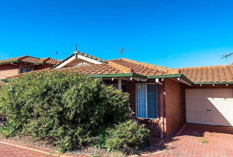 3 bedrooms House in 2/172 Wanneroo Road YOKINE WA, 6060