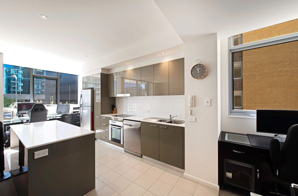 11/3 Gordon Street, City ACT 2601, Image 2