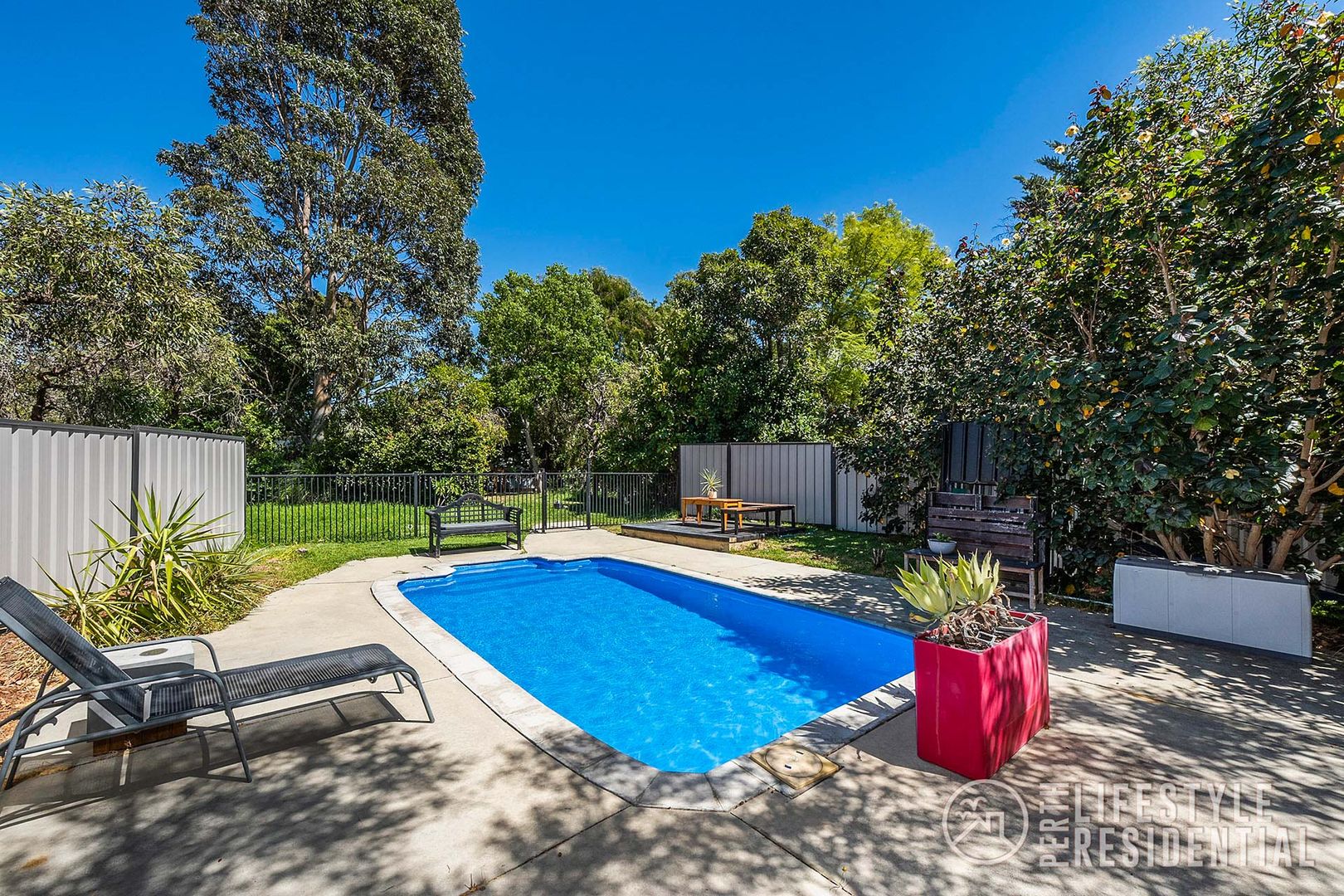 16 Blackboy Court, Woodridge WA 6041, Image 1