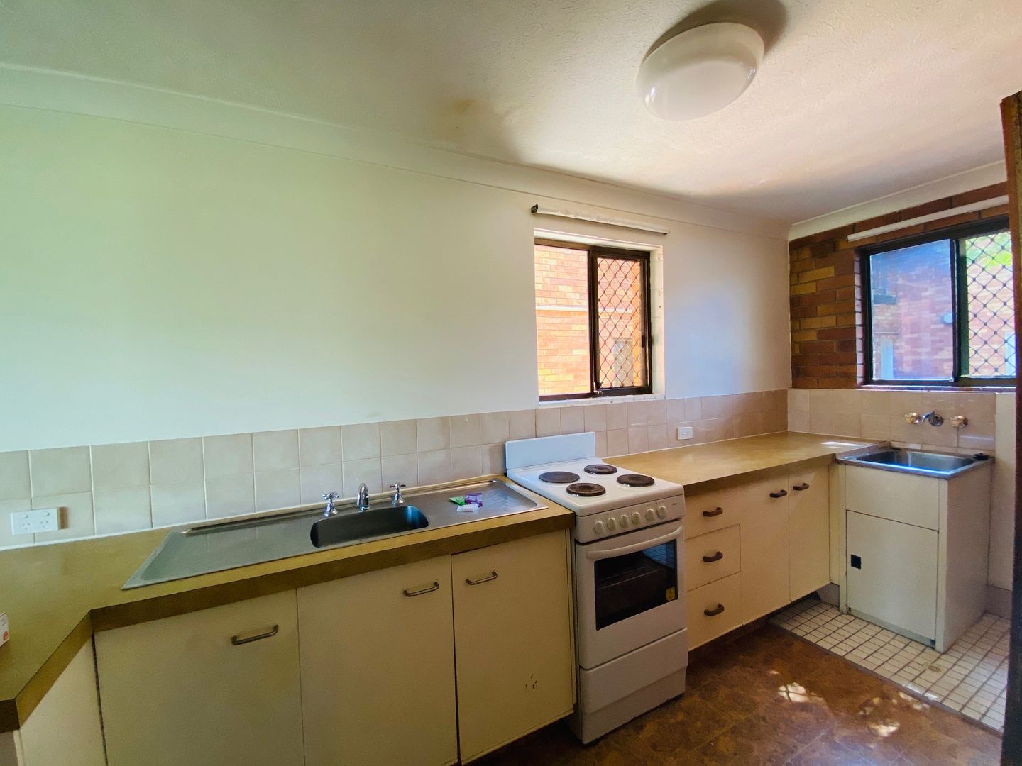 2/28 Duet Drive, Mermaid Waters QLD 4218 Apartment For Rent 600