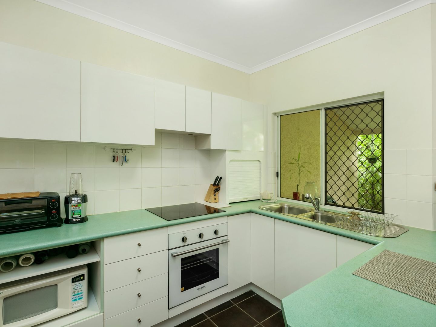 24/5-15 McGregor Street, Mooroobool QLD 4870, Image 2