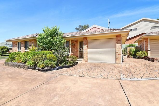Picture of 1/1 Jane Close, LAKE HAVEN NSW 2263