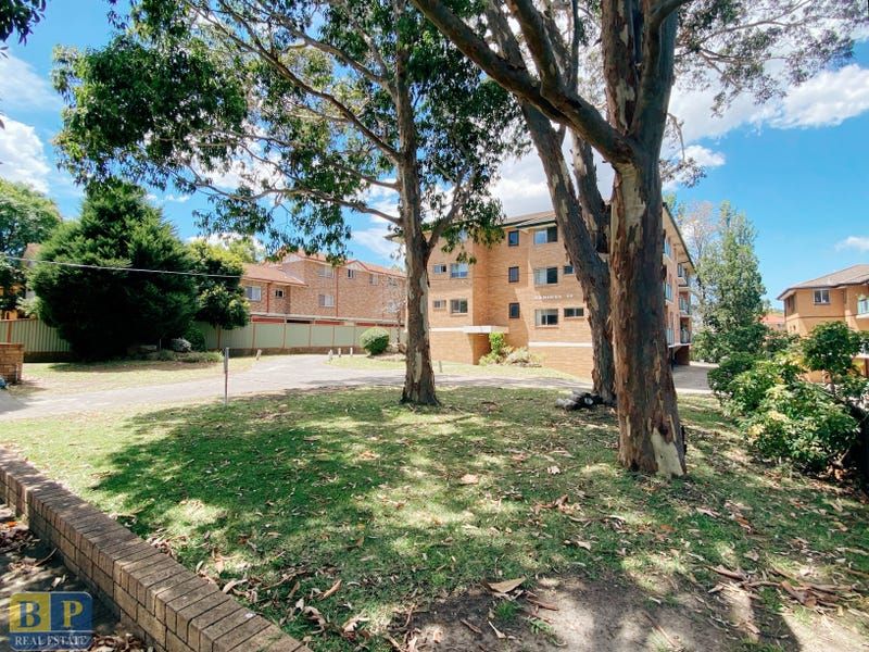2 bedrooms Apartment / Unit / Flat in 9/73 First Avenue CAMPSIE NSW, 2194