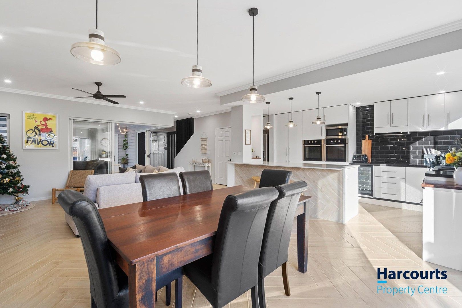 5 bedrooms House in 18 Booner Street LOTA QLD, 4179