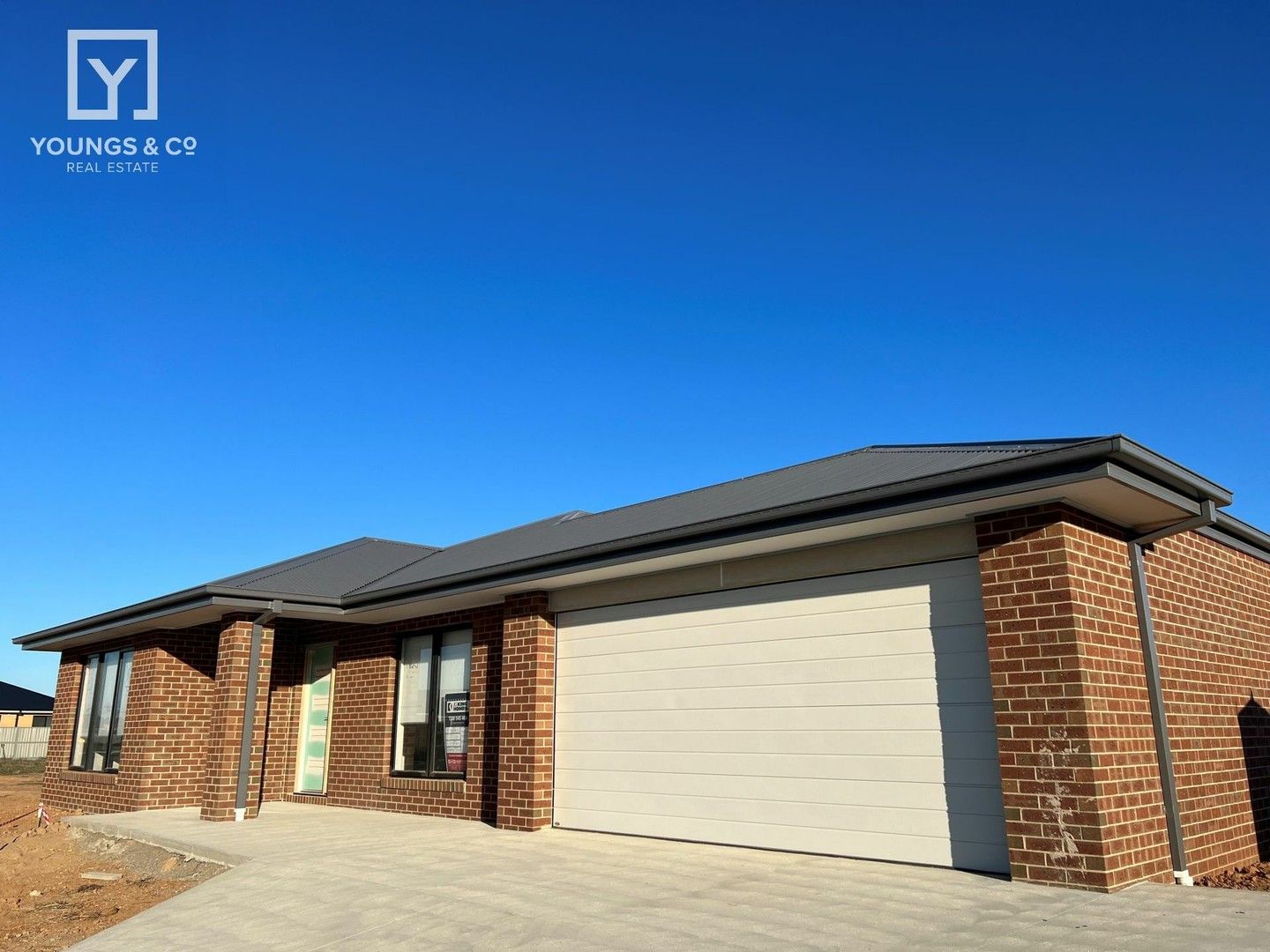 5 bedrooms House in 21 Tylabelle Tce MOOROOPNA VIC, 3629