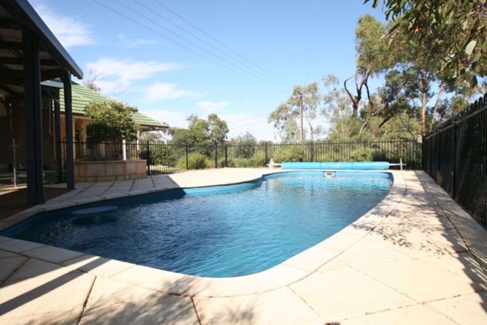 63 The Cattle Track , Crystal Brook SA 5523