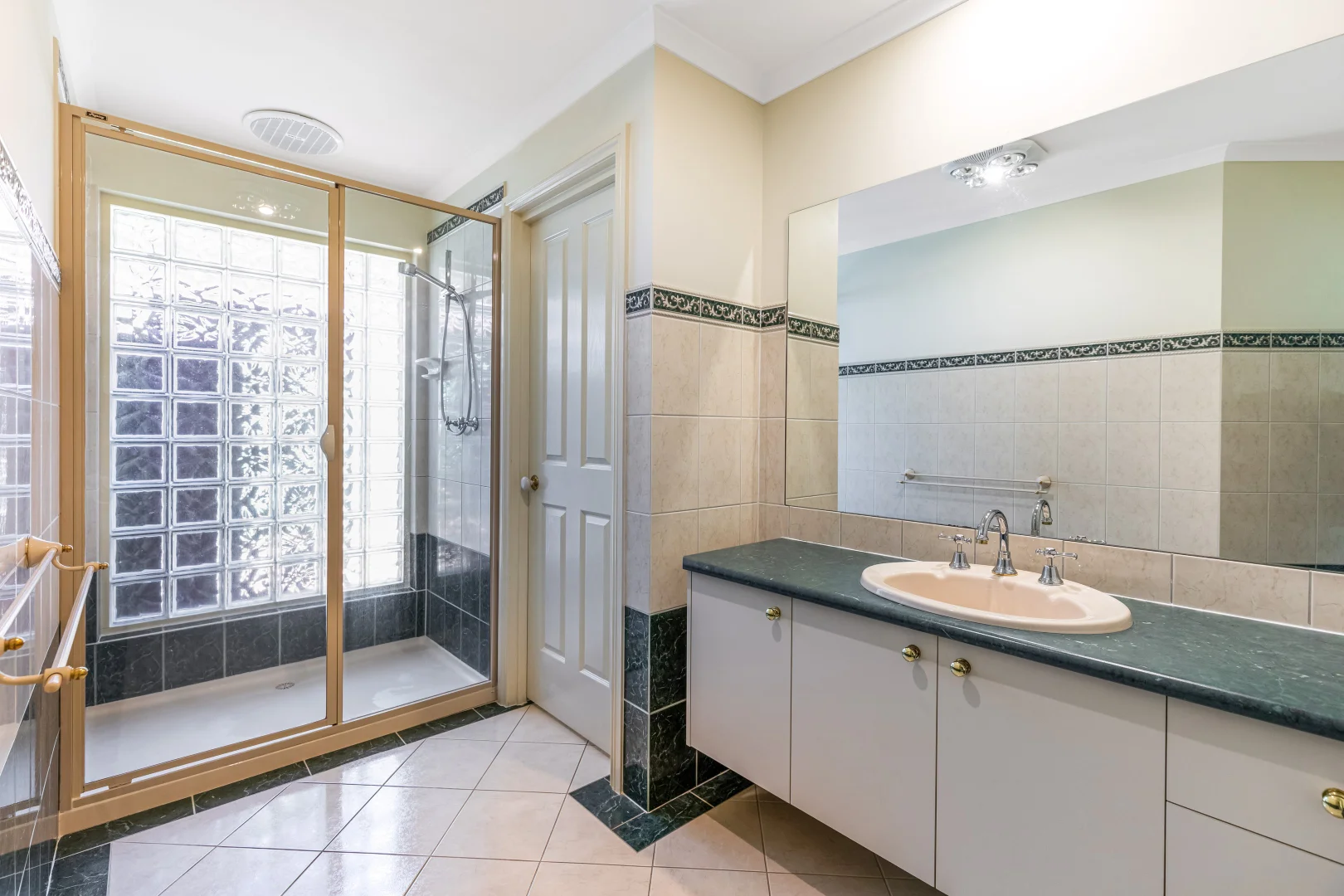 Additional image 10 of 8 Northmoor Drive, Strathdale VIC 3550