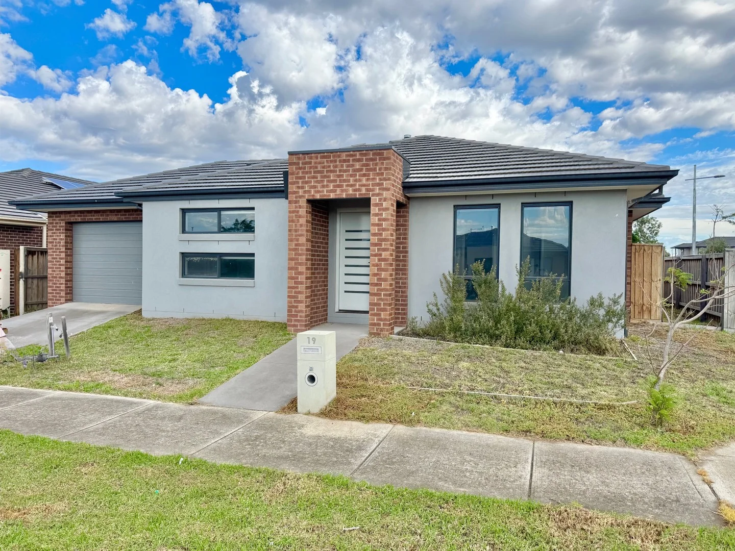 19 Elderflower Street, Manor Lakes VIC 3024