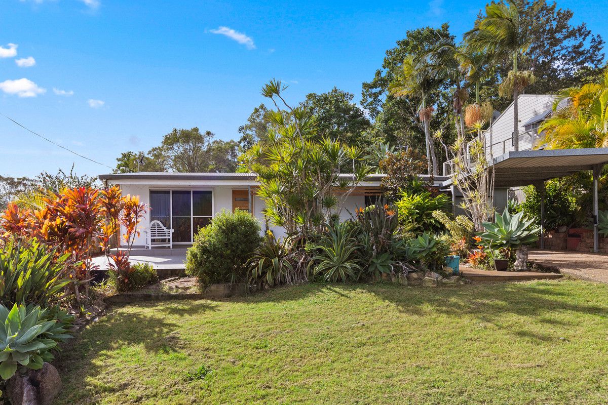 4 bedrooms House in 12 Samarai Drive KAWUNGAN QLD, 4655