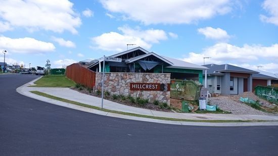 3 Spruce Circuit, Hillcrest QLD 4118, Image 2
