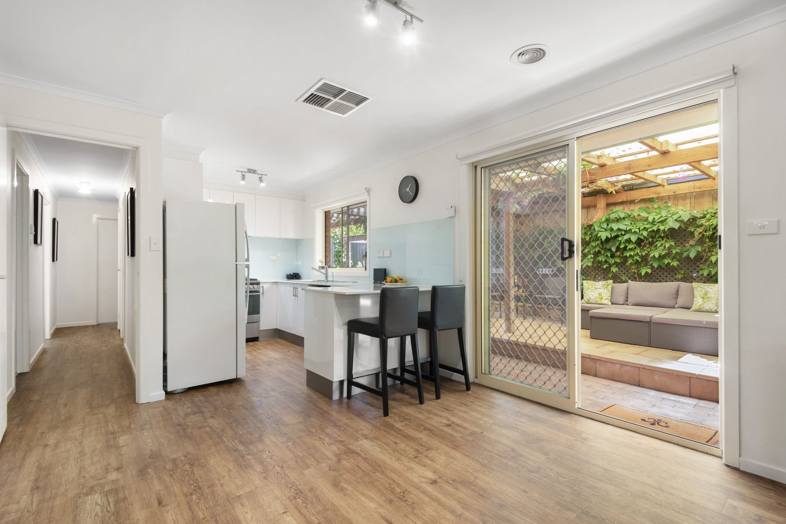 3/27-29 Souter Street, Beaconsfield VIC 3807, Image 2