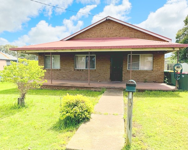 15 Hughes Street, Condobolin NSW 2877