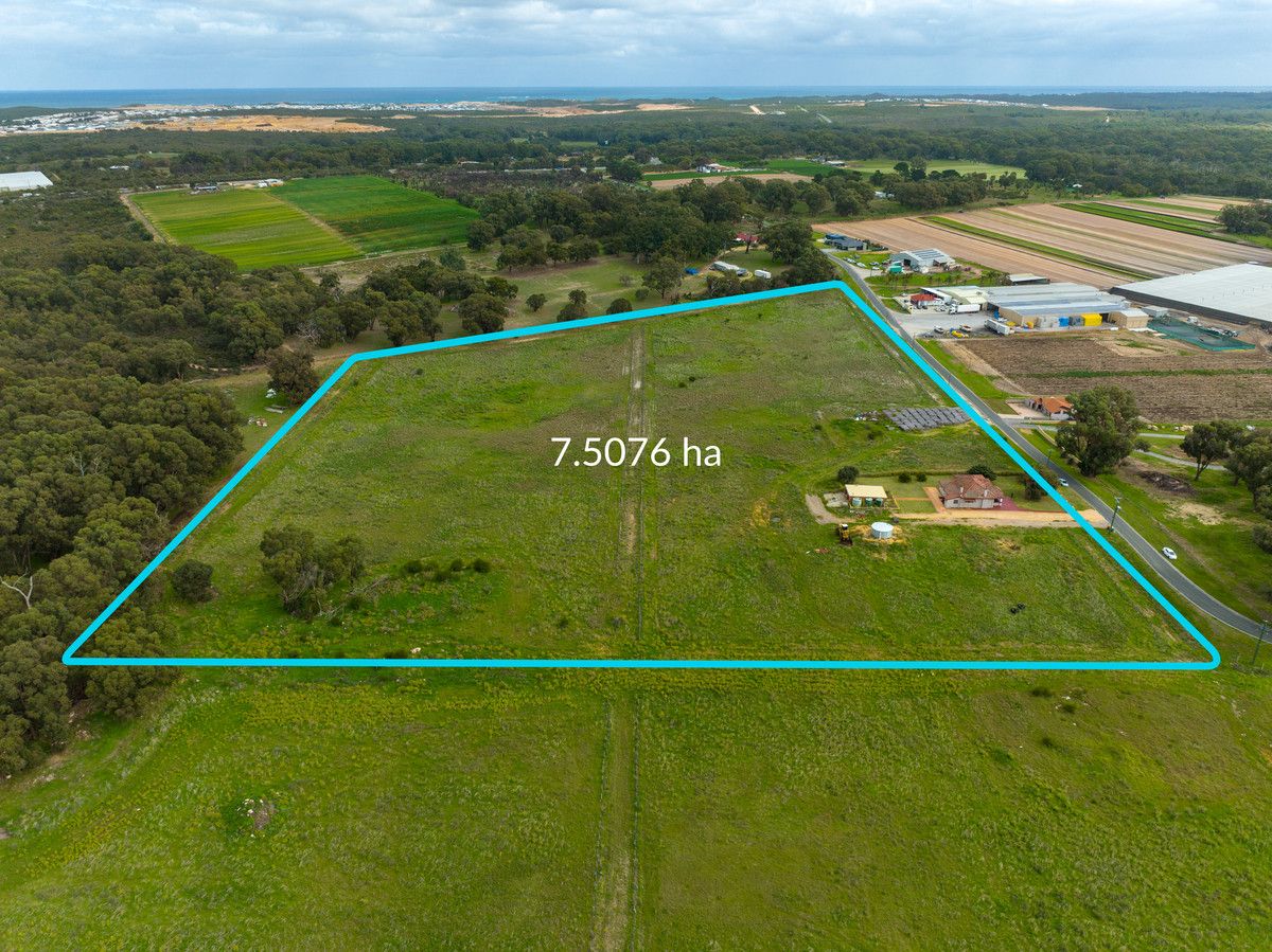 219 Bernard Road North, Carabooda WA 6033, Image 2