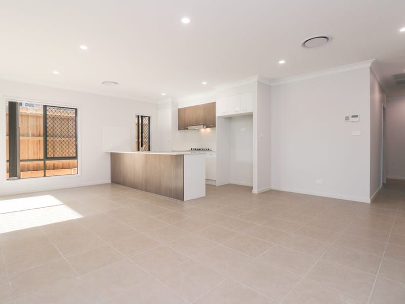 4 bedrooms House in 24 Ballinger Avenue RIVERSTONE NSW, 2765