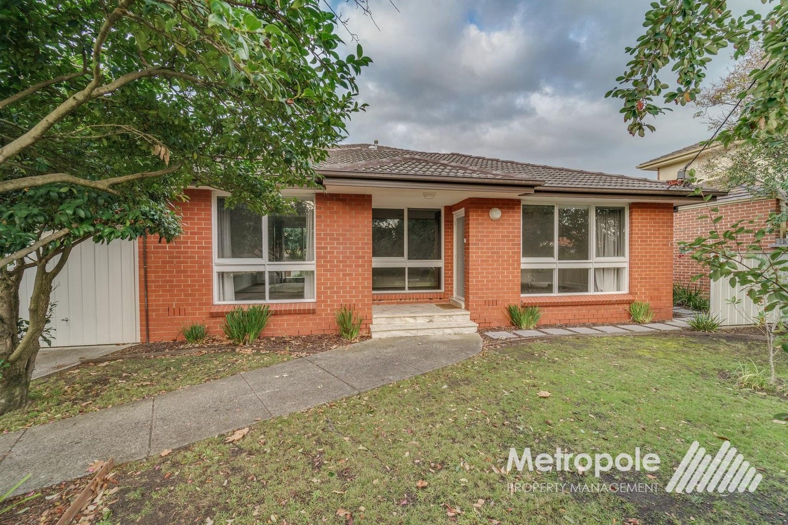 3 bedrooms Villa in 1/60 Ulupna Road ORMOND VIC, 3204