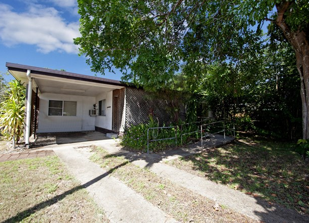 11 Fairway Street, Yorkeys Knob QLD 4878