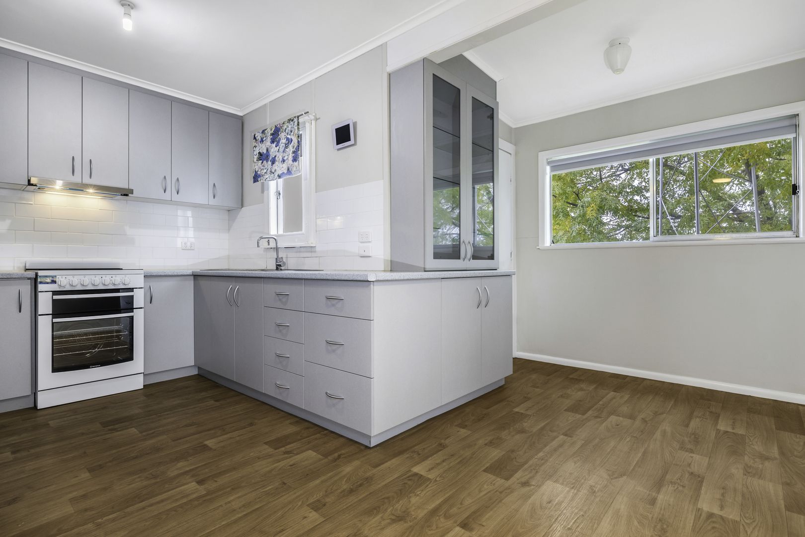 24 Green Street, Lockhart NSW 2656, Image 2