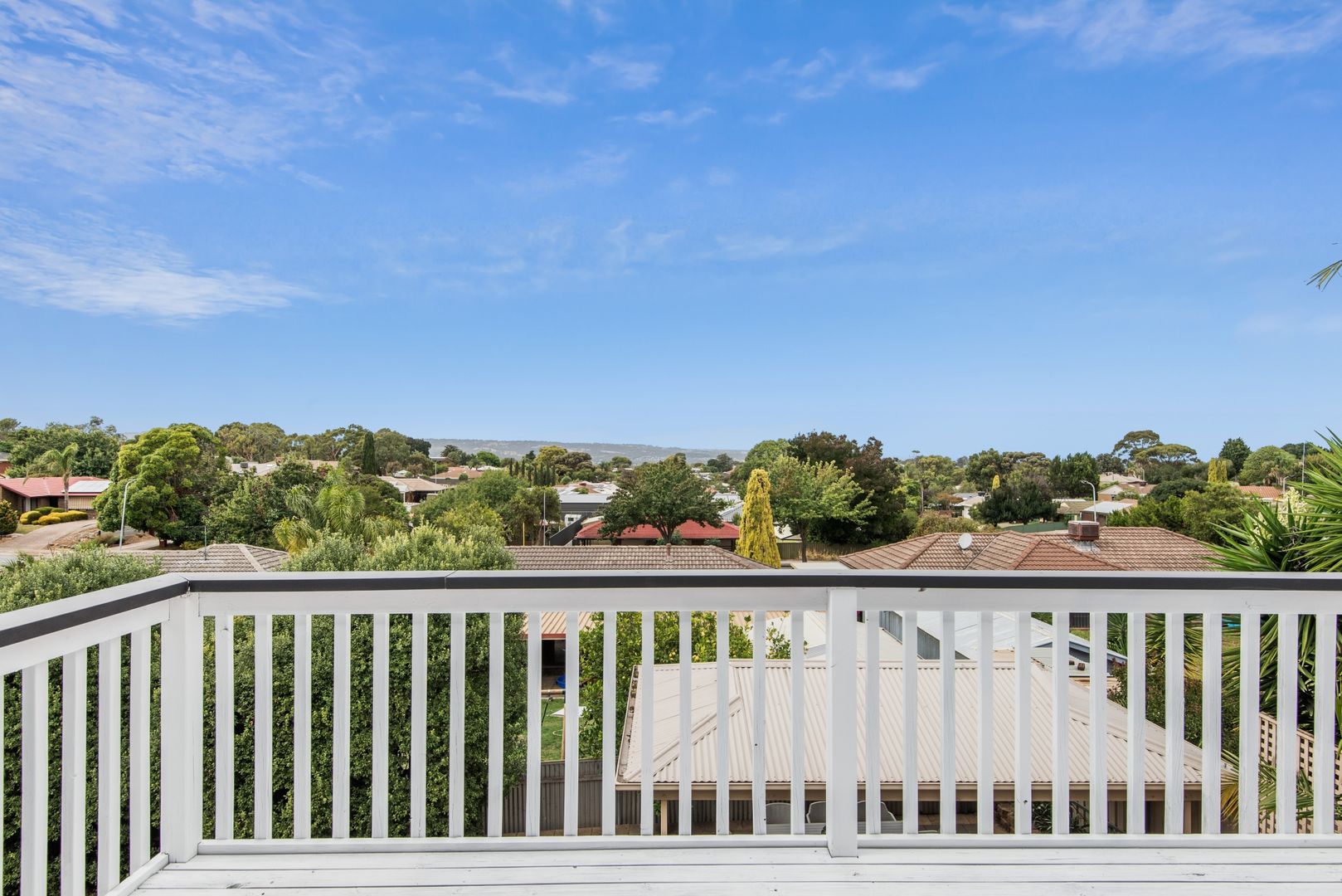 6 Coburn Court, Trott Park SA 5158, Image 1