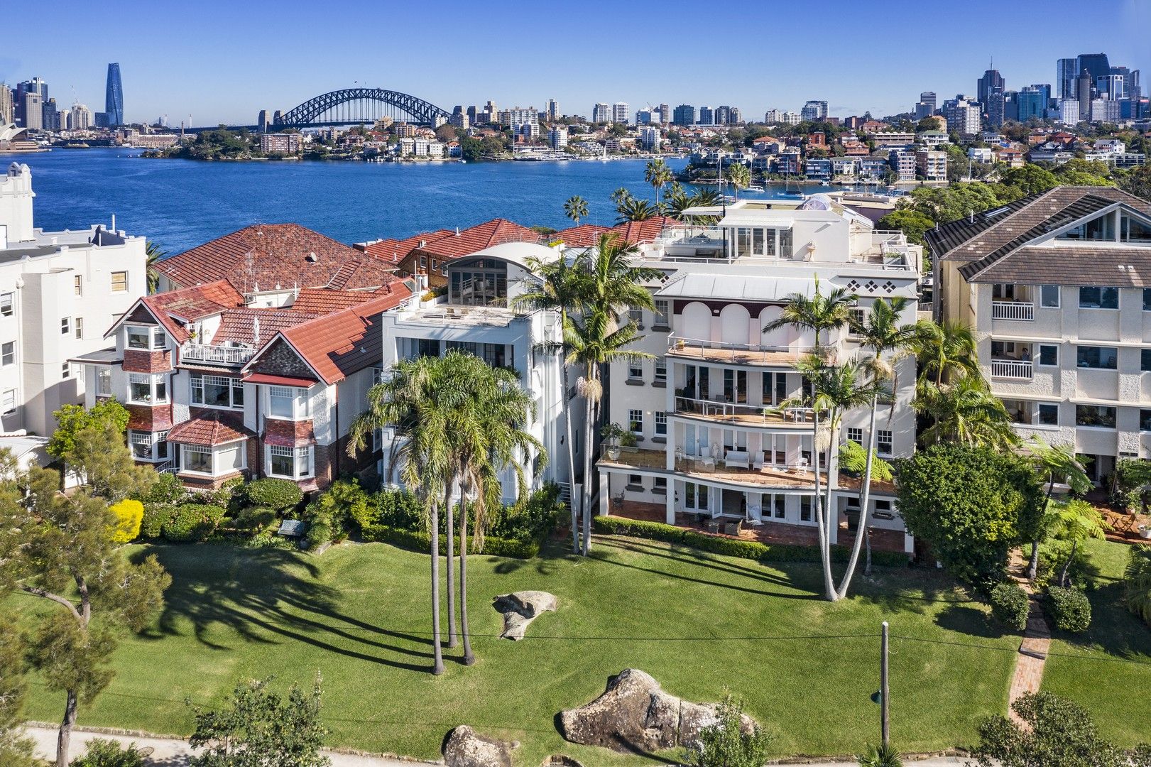 1/2 Wulworra Avenue, Cremorne Point NSW 2090, Image 2