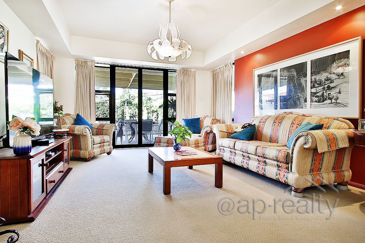 3 bedrooms House in 9 Beerwah Place FOREST LAKE QLD, 4078