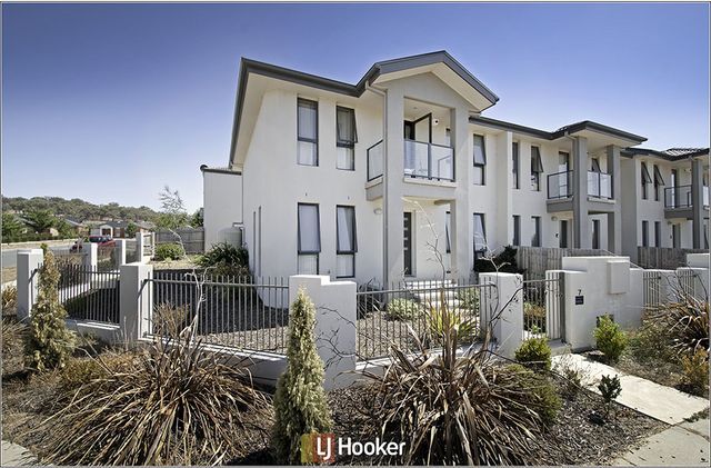 7 Lansdown Crescent, CASEY ACT 2913, Image 0