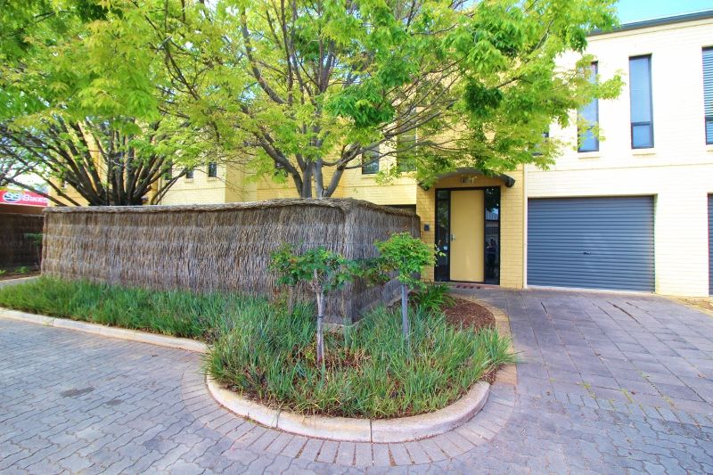 3 bedrooms Townhouse in 103 North Terrace COLLEGE PARK SA, 5069