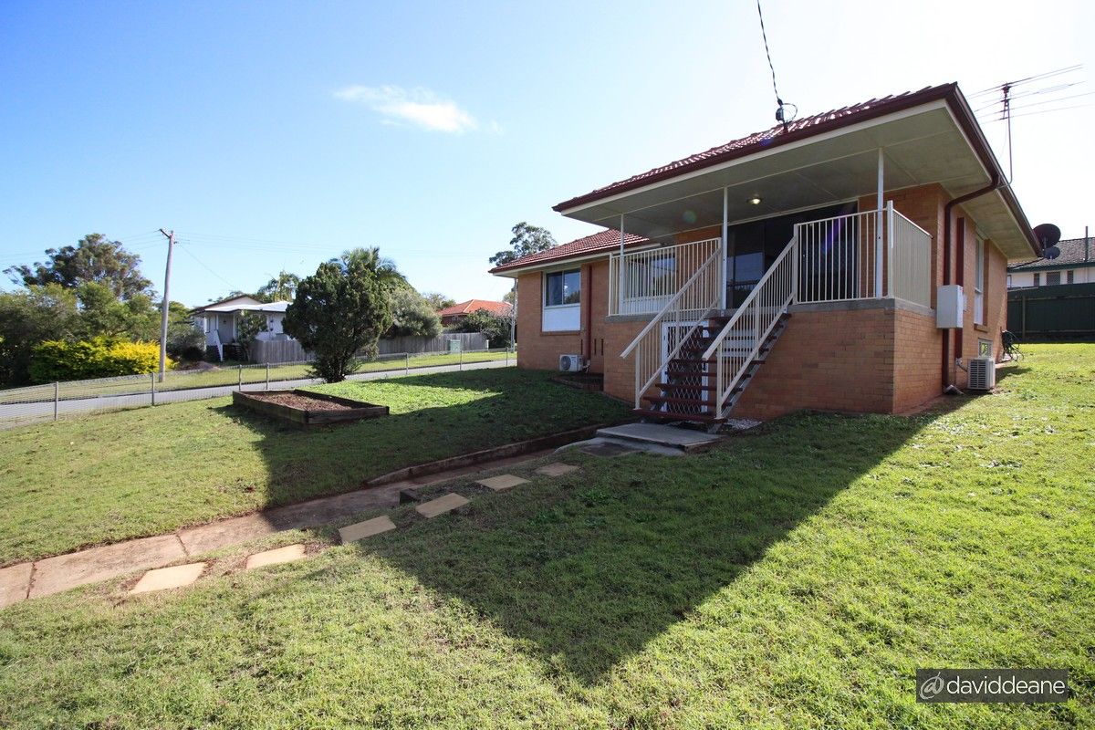 3 bedrooms House in 17 Gardiner Street LAWNTON QLD, 4501