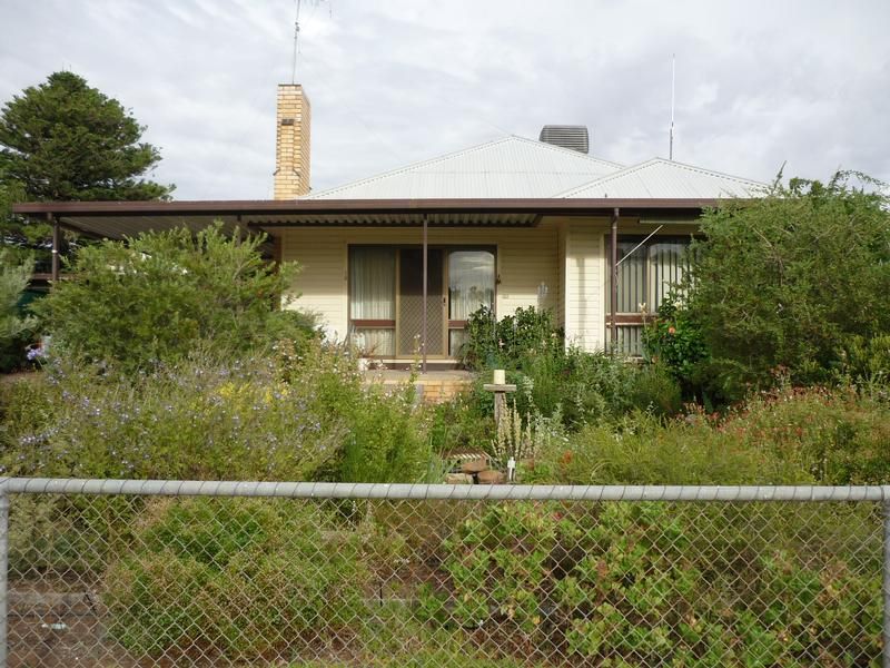 18 Clifton Street, Charlton VIC 3525, Image 1