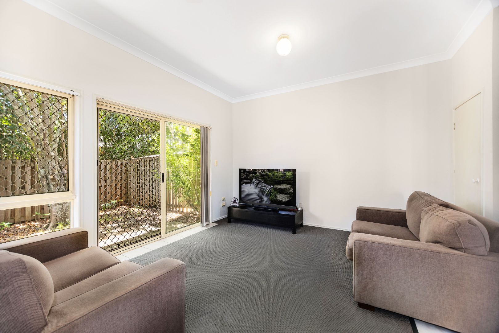 9/17-21 Monterey Avenue, Banora Point NSW 2486, Image 2