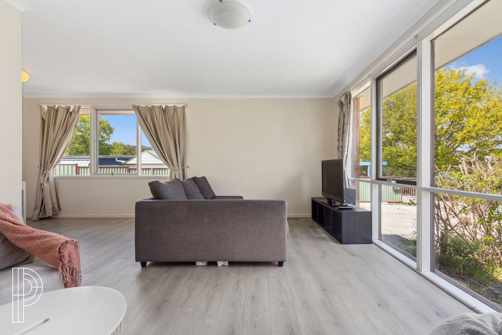 4 bedrooms House in 9 Altair Place GIRALANG ACT, 2617