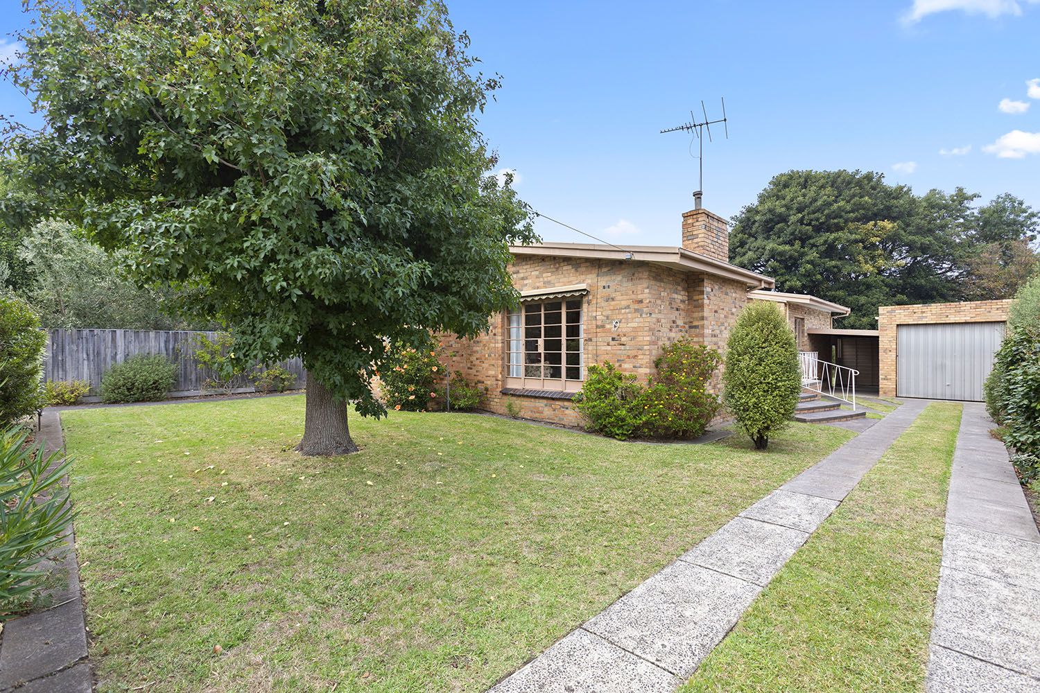 19 Tatong Road, Brighton East VIC 3187, Image 0