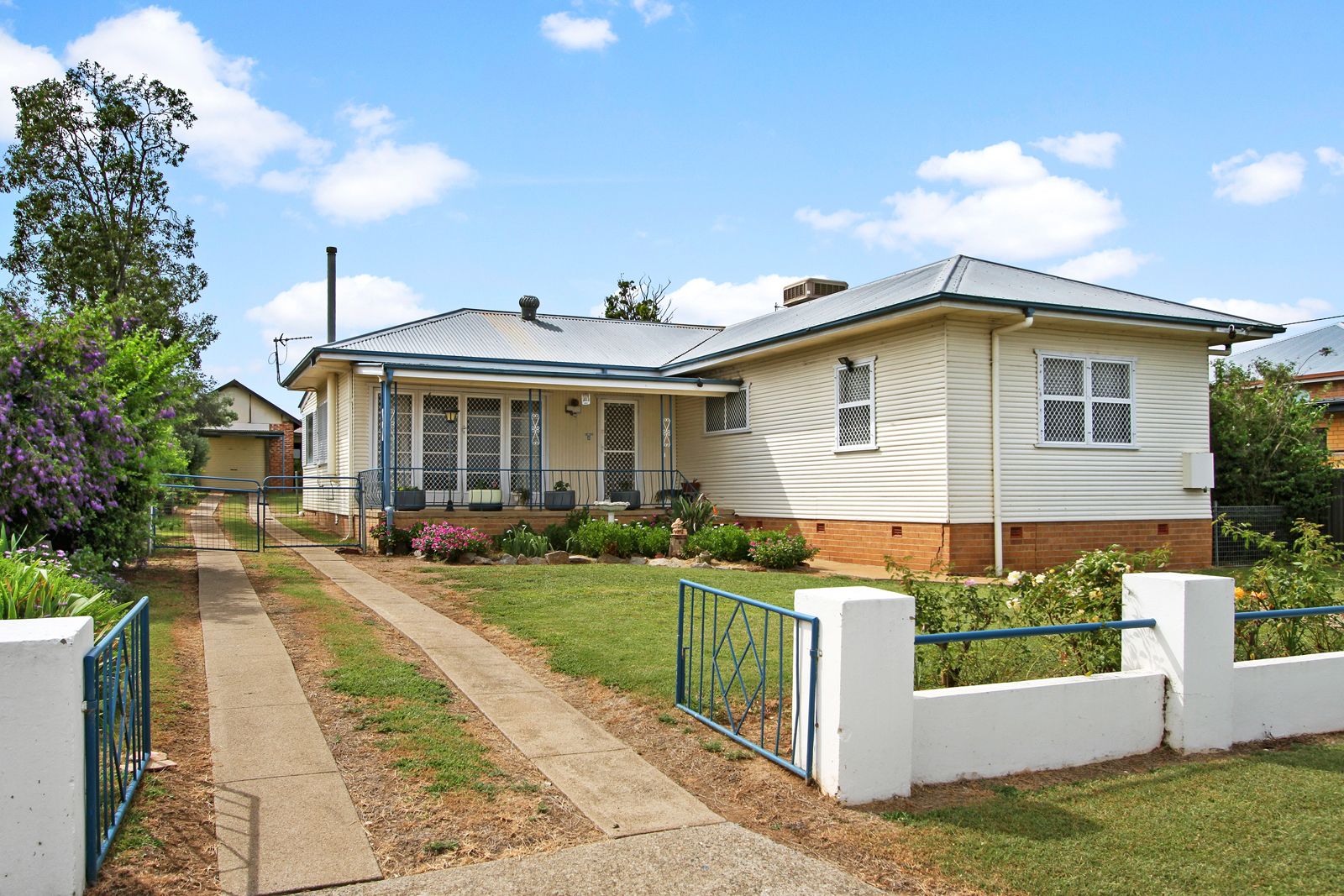 3 bedrooms House in 78 Duri Road TAMWORTH NSW, 2340