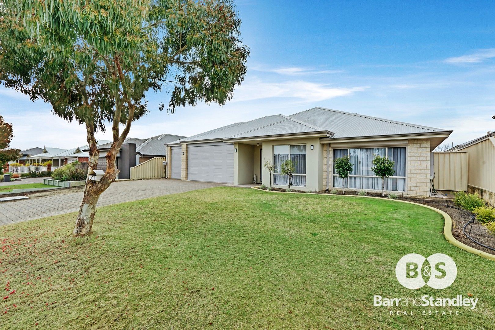 71 Hazelgrove Crescent, Millbridge WA 6232, Image 0