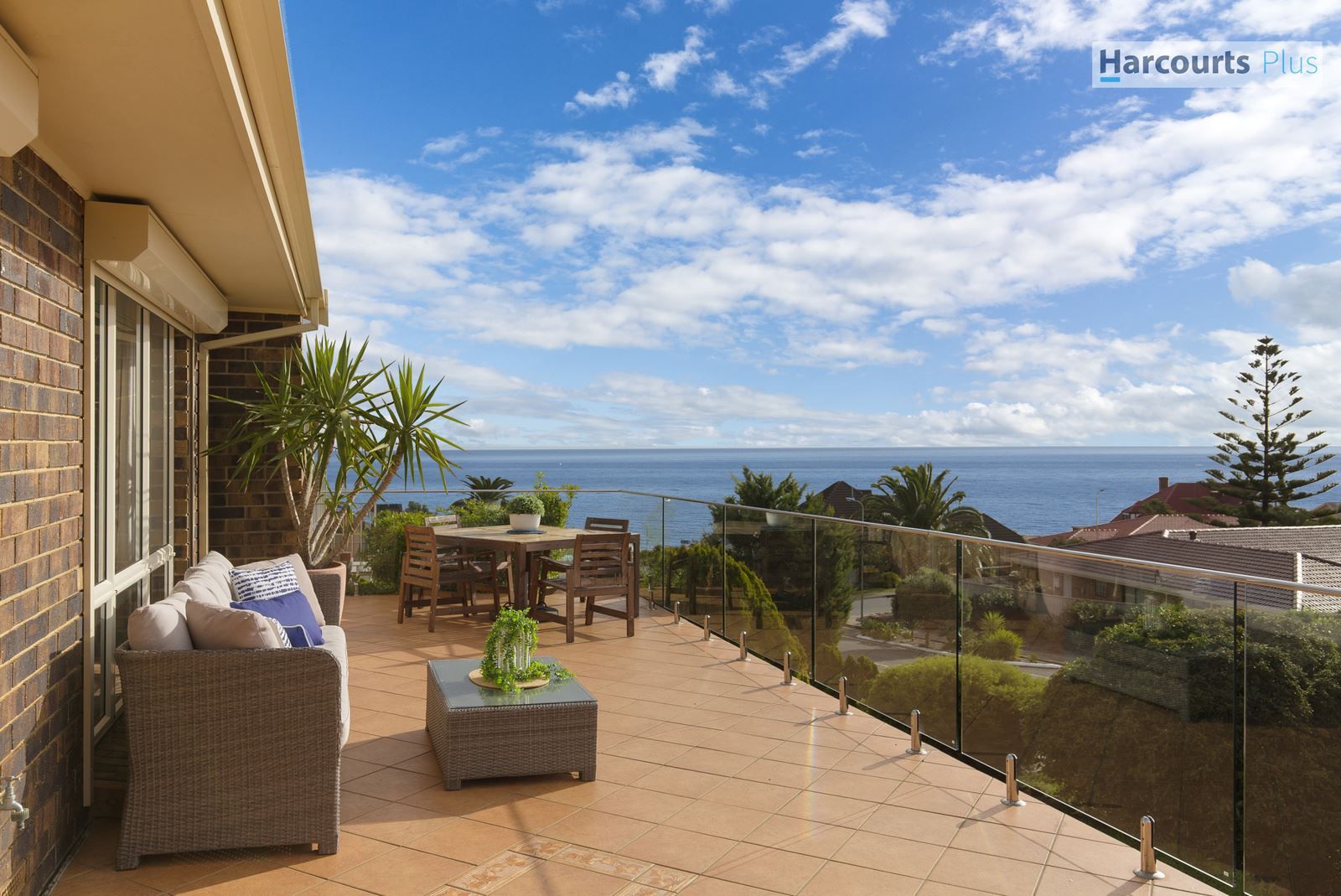 13 Dutchman Drive, Hallett Cove SA 5158, Image 0