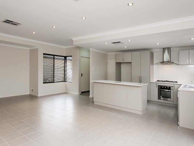 3 bedrooms Duplex in 8B Page Avenue BENTLEY WA, 6102