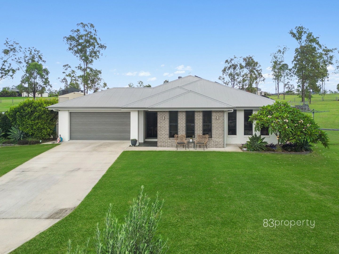 5 Cambridge Place, Kensington Grove QLD 4341, Image 0