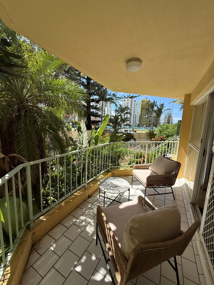 Additional image 4 of 2/166 Surf Parade, Broadbeach QLD 4218