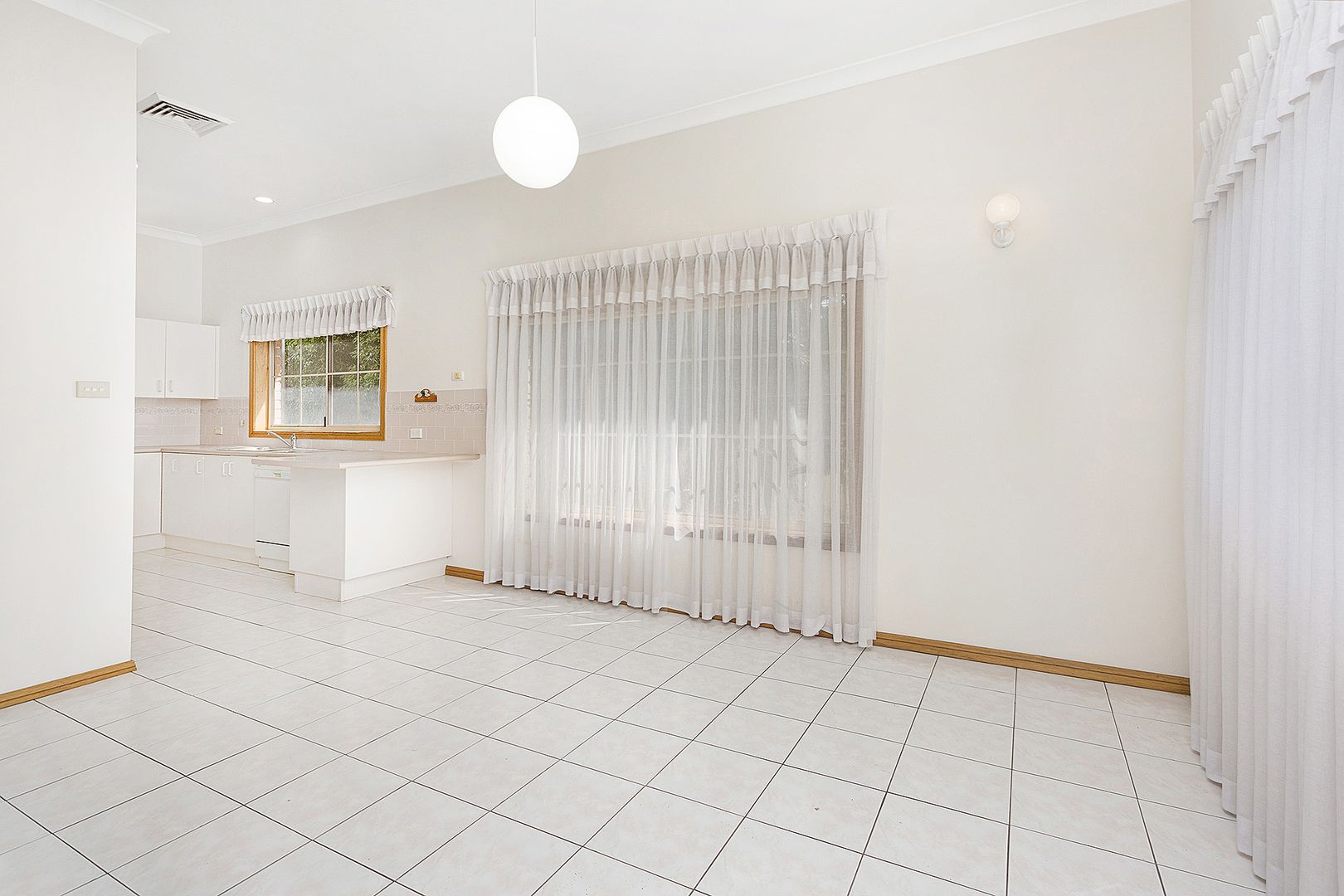 125a Manning Street, Kiama NSW 2533 Apartment For Rent Domain