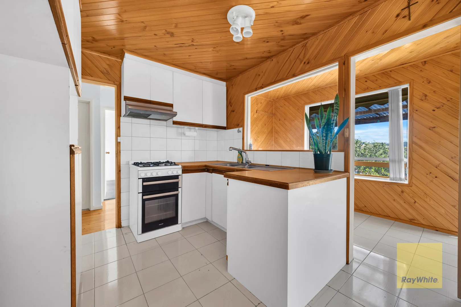 Additional image 8 of 42 Valley Crescent, Glenroy VIC 3046