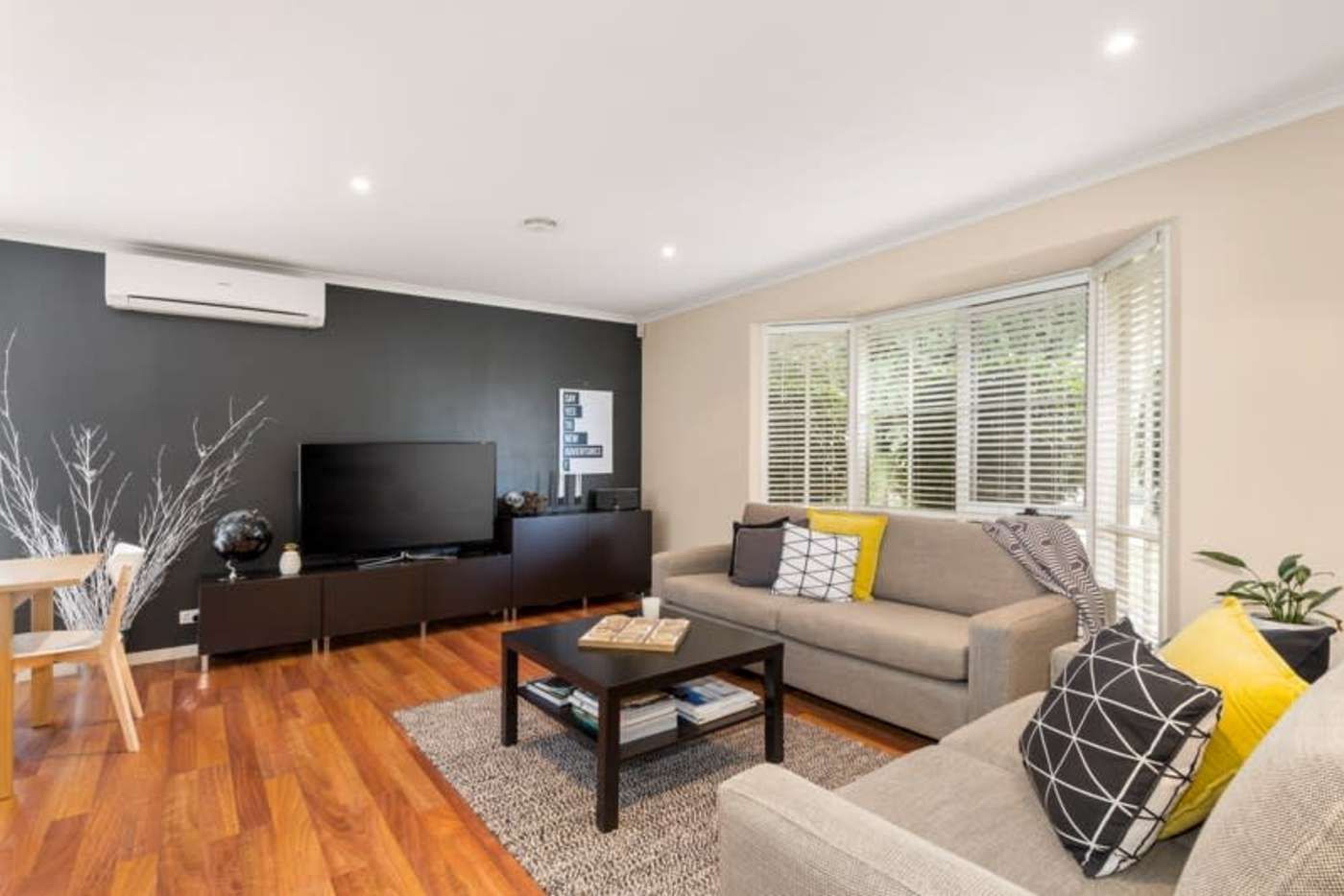 17 Erskine Drive, Rowville VIC 3178 House For Rent 520 Domain