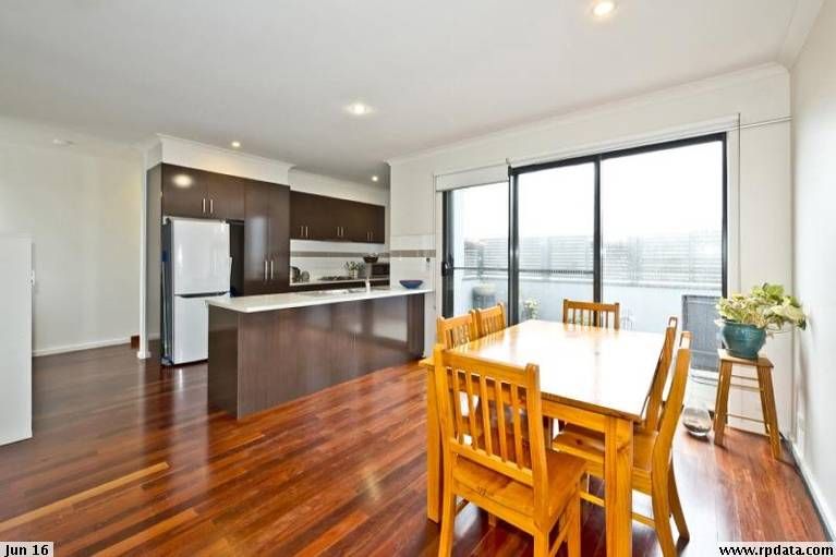 3-444-plenty-road-preston-vic-3072-townhouse-for-rent-domain